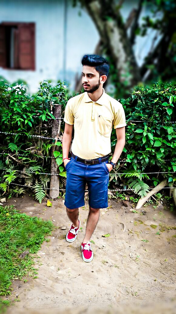 Debangs200's tweet photo. See world by your own view 👍
#Quote #quotesoftheday #Photography #MOMENTS #Photoshoot #model #mensfashion #fashionlover #Indian #nature #Travel #hair #shorts #summer https://t.co/JTx3Gn5adV