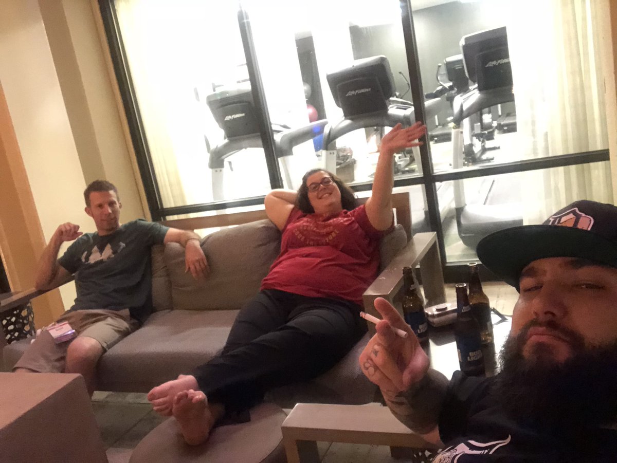 saltnburnem's tweet image. Just schmoozin at the hotel.
.
.
@syntaxcon #SyntaxCon