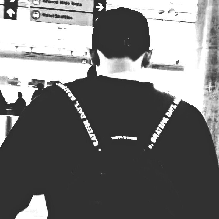 suaviterzx's tweet photo. PARK CHANYEOL
แจกดิสชานยอลขาวดำครับ • รีก่อนใช้
🖇: #CHANYEOL #แจกดิส #พื้นที่โปร https://t.co/Twma9nzMmc
