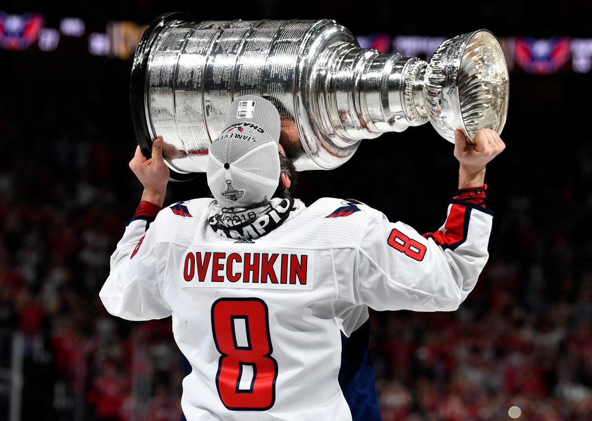 HockeyGods's tweet photo. 😍😍😍 #StanleyCup https://t.co/ND4oms4c2o