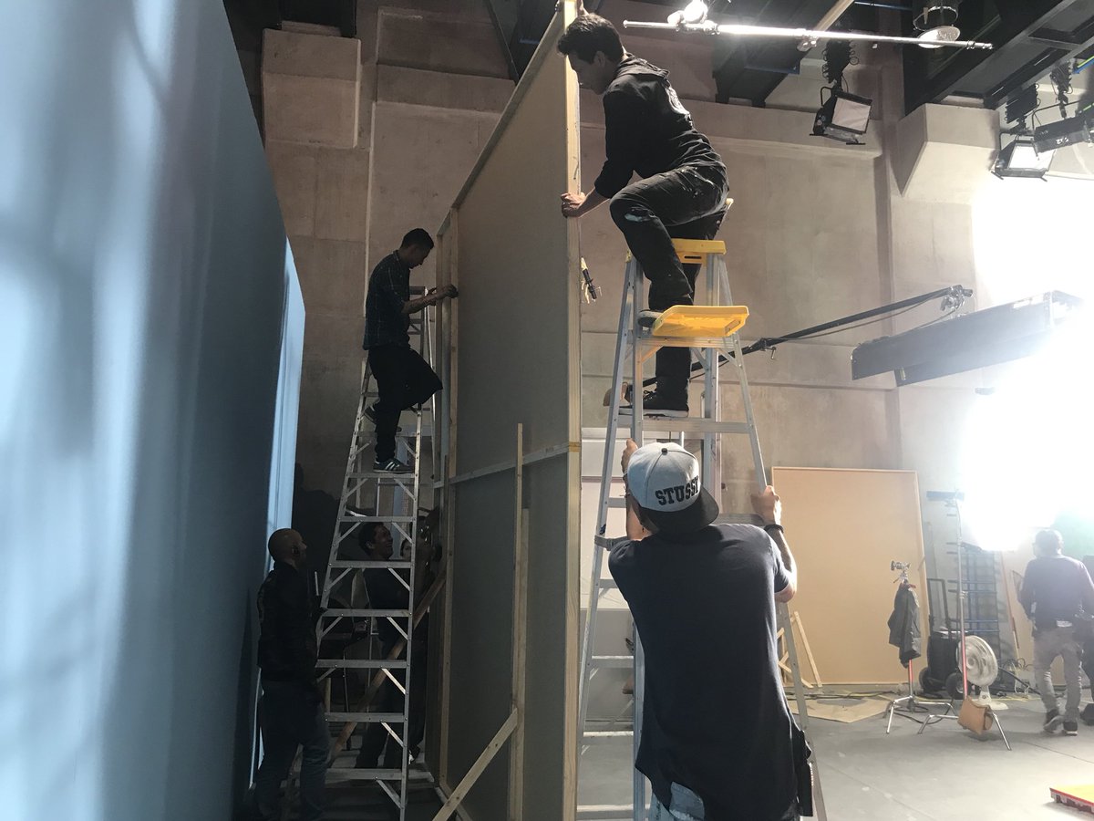 macarenavisual's tweet photo. Lo mejor es trabajar en equipo.. Hoy en estudio desde #RCN #seguimosrodando #daleatucuerpoalegria https://t.co/6zNRHeYDTN