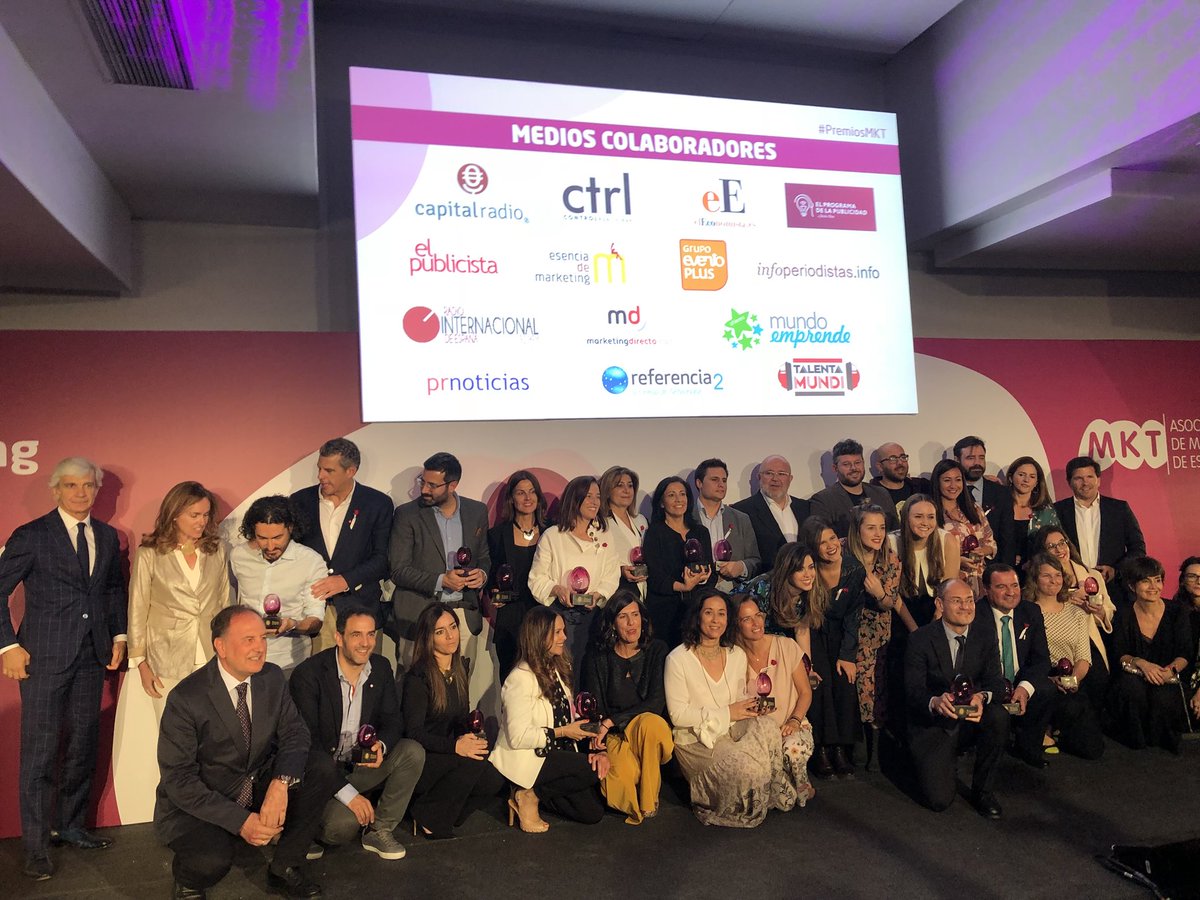 jpiedrahita's tweet photo. Si en #elsol2018 de Bilbao faltaban este finde pasado anunciantes (que no estudiantes), aquí en los #PremiosMKT sí que estaban todos! 👌 Enhorabuena a la @asociacionMKT y sus patrocinadores y partners, también los medios del sector. Gran noche! Gracias de verdad! https://t.co/RyusEv22Oy