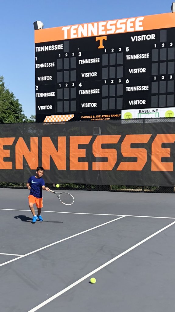 Vol_Tennis's tweet photo. Week 1 of UT Tennis Camp is in the books❗️
REGISTER NOW for week 2❗️
Numbers have doubled and only 5 spots remain❗️
🎾🍊🎾🍊🎾🍊🎾🍊🎾🍊🎾 https://t.co/LwJusS6y3v