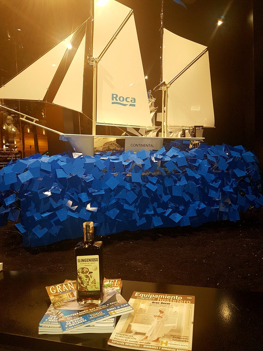 vermutingenioso's tweet photo. @vermutingenioso en los #premiosroca a la iniciativa hotelera. Enhorabuena a los ganadores y nominados! Gracias  @EHContract @revistgranhotel @RocaGallery https://t.co/6dRR4BClKS
