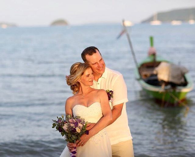 UniquePhuket's tweet photo. Romance is Fun but True Love is Far More #truelove #soulmate #romanticshot #destinationwedding #beachwedding #phuketthailand #phuketwedding #phuketweddingplanner @uniquephuket #makeupartist @phuketwedding #weddingflowers @weddingflowersphuket #weddingdes… https://t.co/TgZeCbaUTO https://t.co/wh6On09Uks