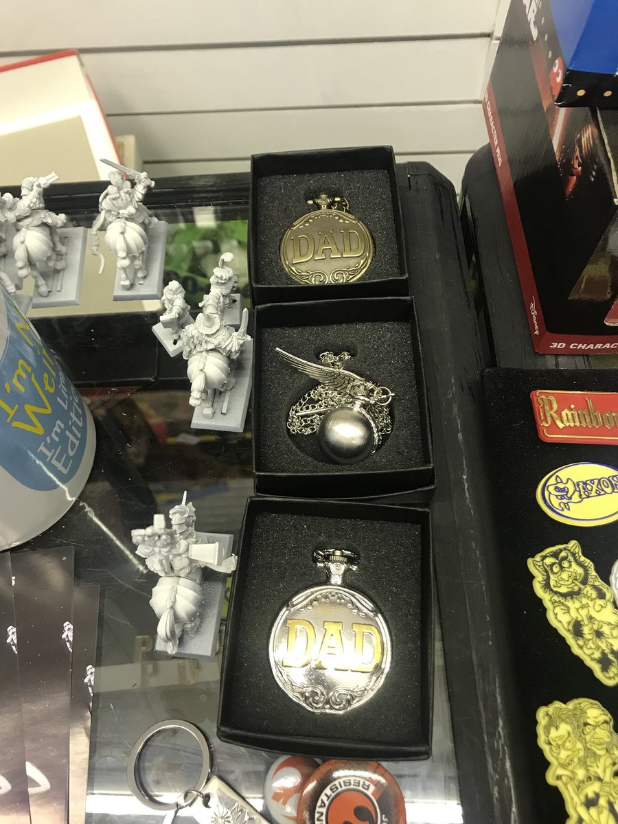GalacticAttic's tweet photo. Can’t think of anything to buy your dad for Father’s Day? Why not buy one of these from the shop? #starwars #watches #fathersday #dad #father #lukeiamyourfather https://t.co/eYULxoqkDV