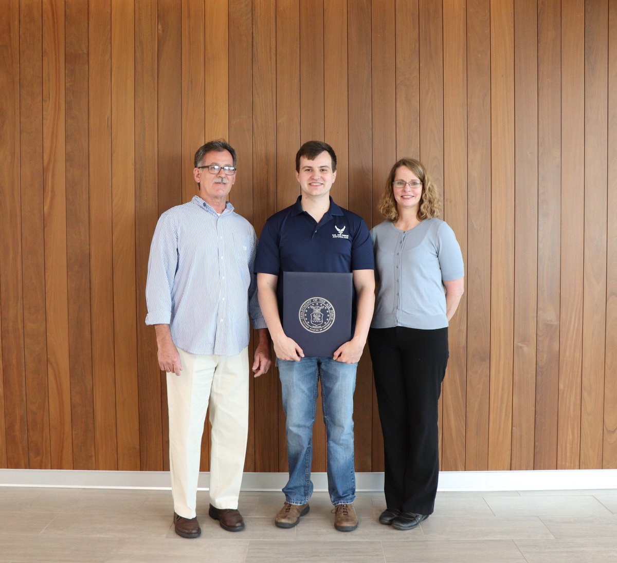 LoraNiles's tweet photo. Brett, student doctor at KCU-Joplin, was commissioned as a second lieutenant in the Air Force.  We are so proud of him. https://t.co/xILbCYoana