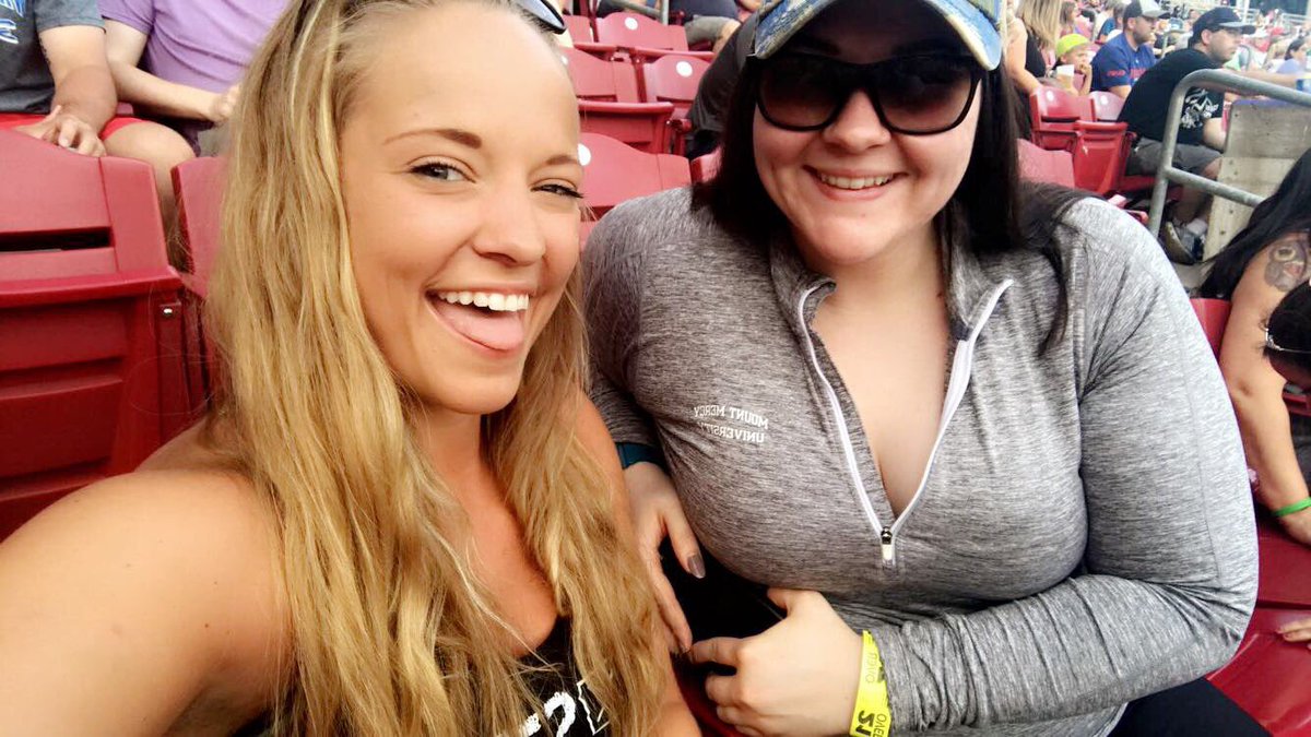 shaaray8's tweet photo. Last time we made the #kernelsselfie cam 5 times... let’s do it again @CRKernels #KernelsBaseball #SelfieCam #MoveThemUp #ILoveBaseball #SickPlay https://t.co/CocOf1u4UN