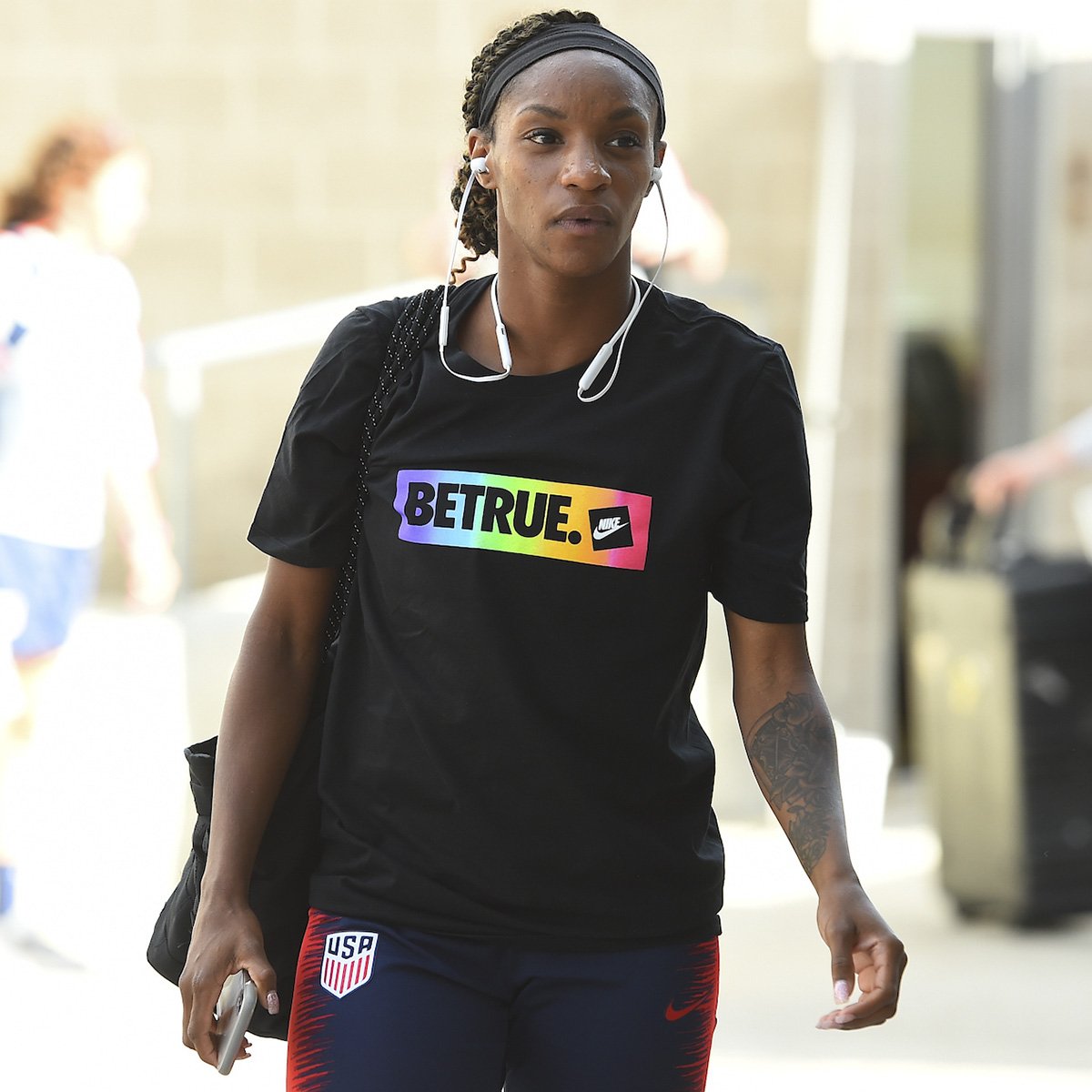 USWNT's tweet photo. 🏳️‍🌈 Be True 🏳️‍🌈

The #USWNT has arrived at the RioT! 9 pm ET, @FS1 or @UnivisionSports. https://t.co/6HytarcQr3