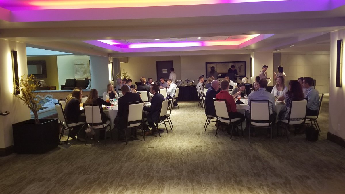 ChristineFelke's tweet photo. Enjoying a great networking dinner with our #Colorado #BKDslp #BKDLife https://t.co/lMXW1LTtnR