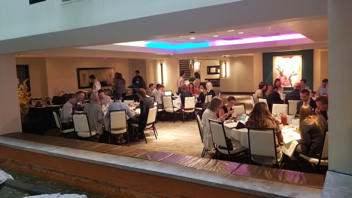 ChristineFelke's tweet photo. Enjoying a great networking dinner with our #Colorado #BKDslp #BKDLife https://t.co/lMXW1LTtnR