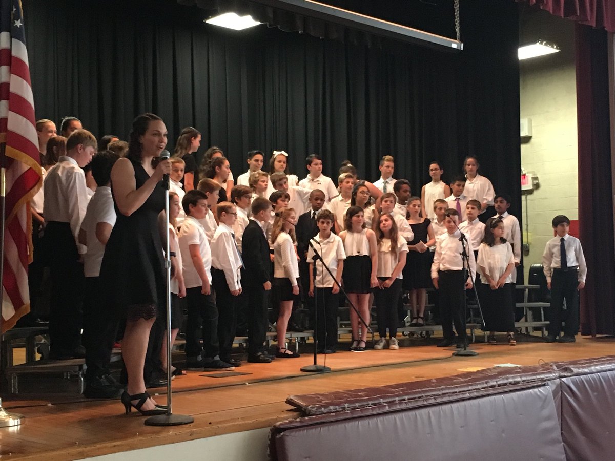 Fifth Grade Chorus performed songs of love and friendship at the Spring Concert. Bravo!