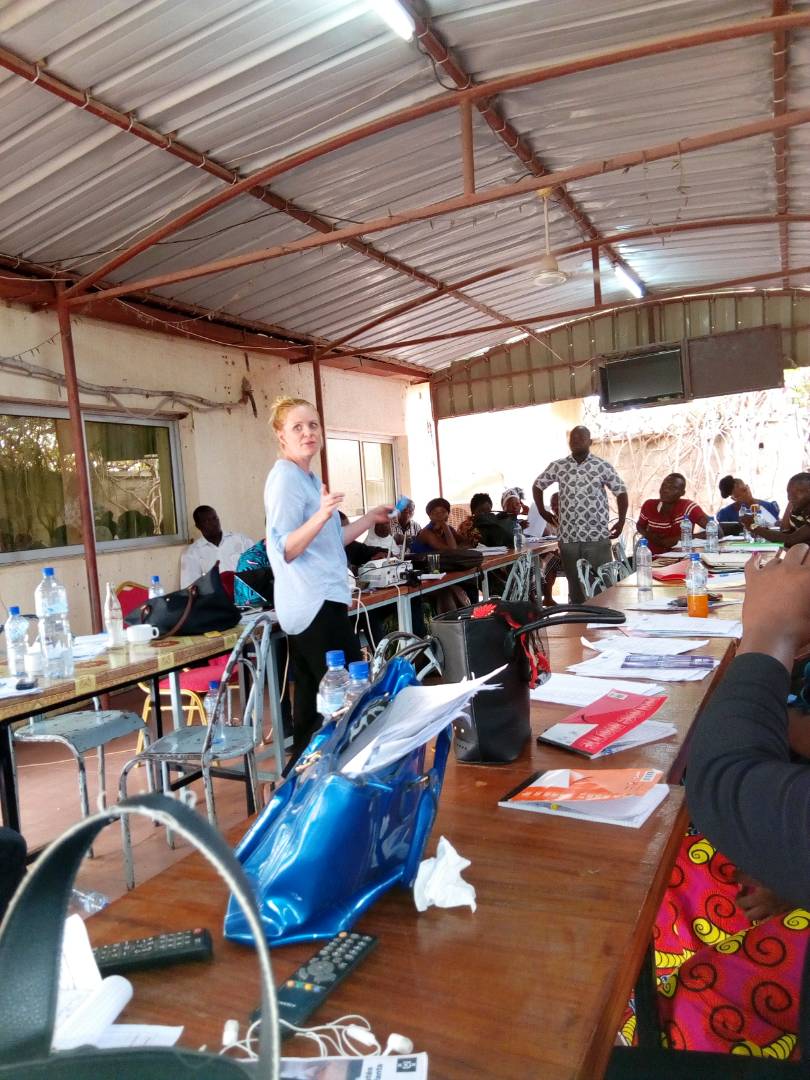 PaulrZongo's tweet photo. Nous renforçons nos capacités en conduite d'enquête qualitative pour une étude de base sur les #DESJ #SSRAJ #OBC #Club_des_Jeunes à fin de lancer le Youth Empowerment in West Africa. Un projet d'autonomisation des jeunes.
@DKAmbBurkina @metsi2 @OneYoungWorld @IYAFP https://t.co/s37goA3o3U