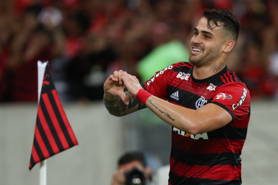 mundodabola's tweet photo. Tem estrela o menino! 🌟 https://t.co/DCMkcntphm