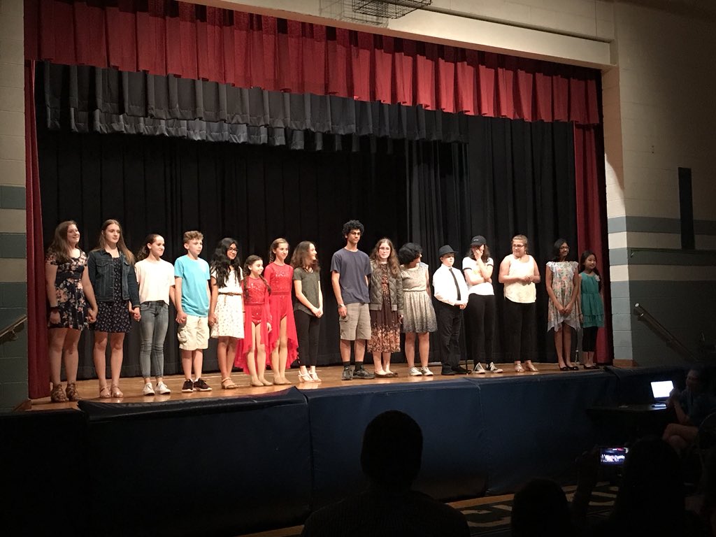 rgensel1's tweet photo. Terrific performances at tonight’s BCMS Talent Show! Thank you to the performers, crew and @MrRogoffBCMS for putting it all together! #bravobburg https://t.co/dHrB9IFMyn