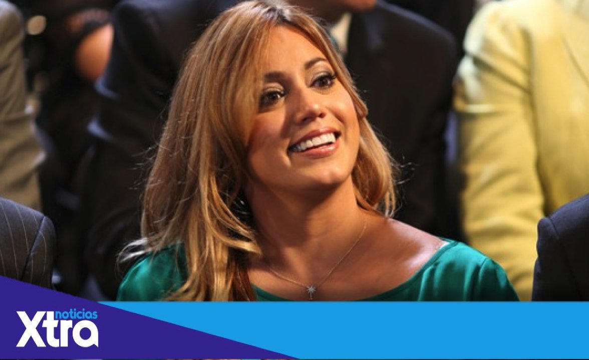 NoticiasXtra's tweet photo. HISTORIAS DE ÉXITO
La Primera Dama @BeatrizRossello hace entrega de la "Medalla de la Juventud" a jóvenes destacados de vivienda pública con el propósito de incentivar y estimular a los jóvenes a través de diferentes programas sociales y educativos. @DeptVivienda @fortalezapr https://t.co/fbiMhdmV8R