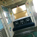 外から見るとかわいいのに、内側からだと襲われているみたいw