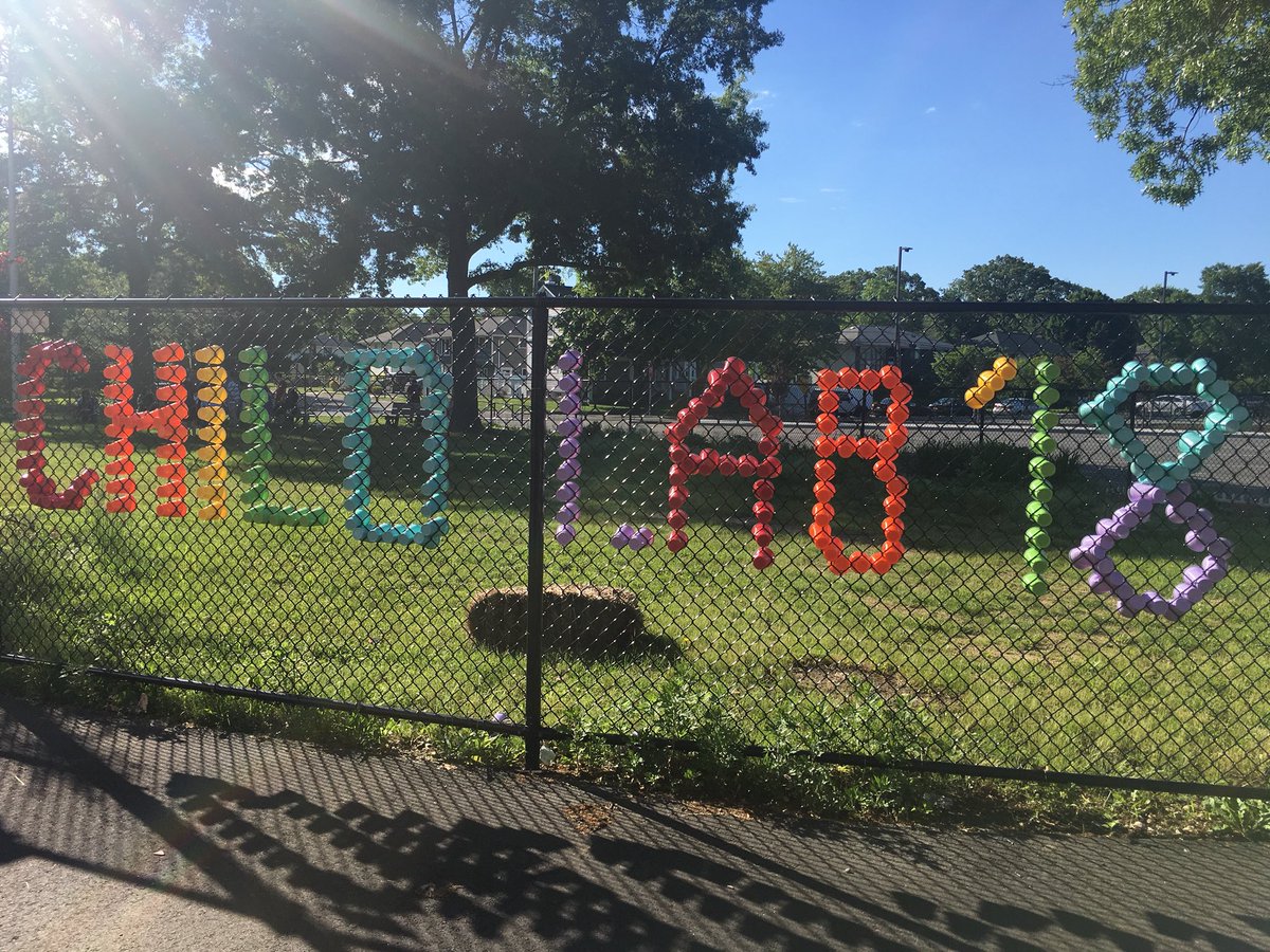 AingenitoFACS's tweet photo. Said goodbye to some of my youngest students last Thursday & to my seniors today! So many emotions #fpschat @FHSDalers @PelechStanley @SThompsonEdD https://t.co/4HxR9njye6