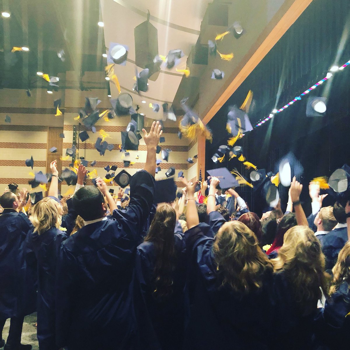 mrssilbaugh's tweet photo. Congratulations class of 2018! It’s been an honor knowing you and watching you grow. Get out there and do great things! ❤️ https://t.co/i93PRCXaGb