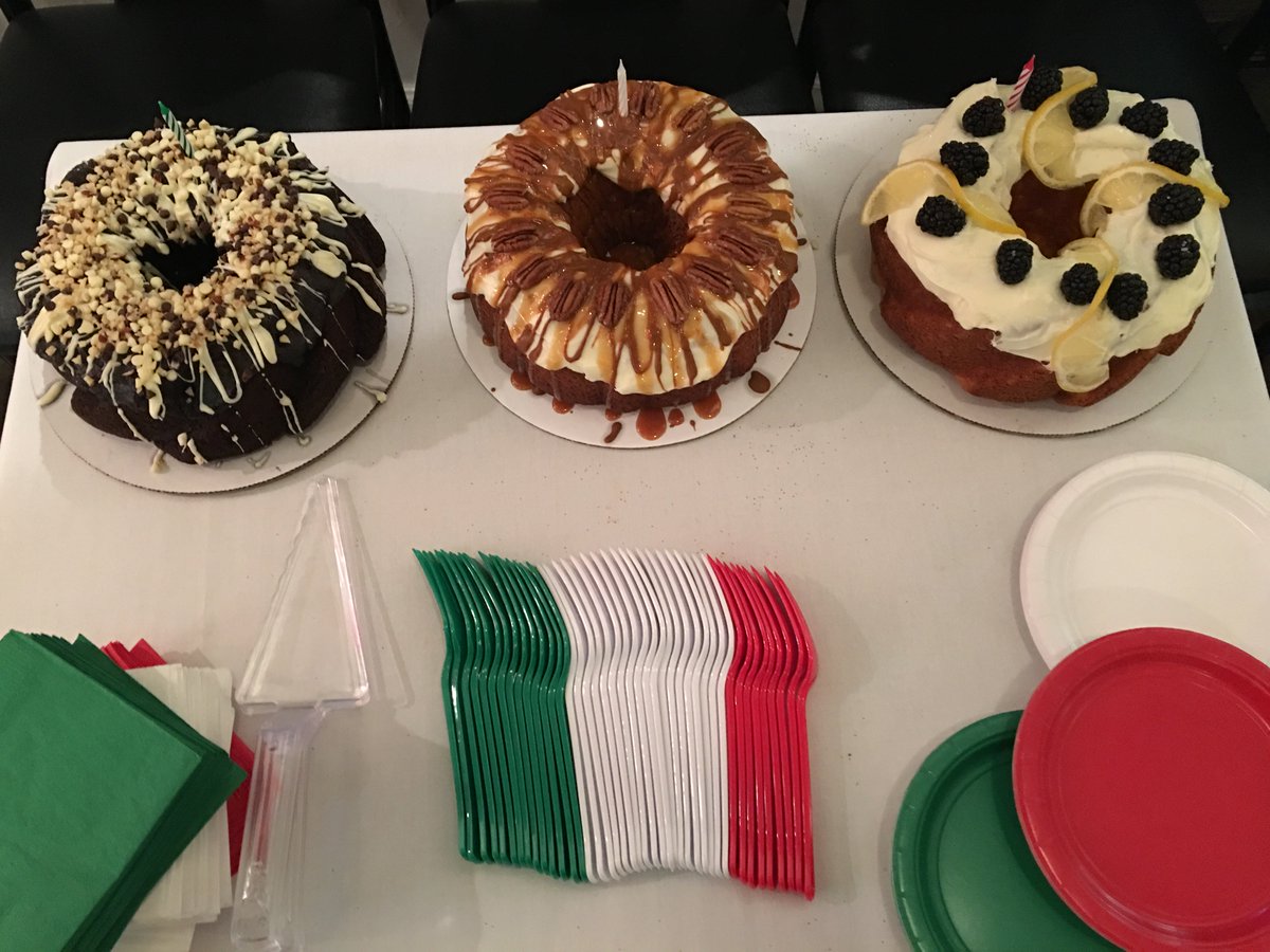 CelebChefEva's tweet photo. Go Ahead And Eat Cake...It's Someone's Birthday Somewhere Today! ๐๐๐ฎ๐น๐ฐ๐#ThoughtfulThursday #eatcake #italianchef #italiancomedy #navyvet #navychef #kissthechef #bakersarebeautiful #yummylicious #mangia #celebritychef #chefeva #navyveteran #italiancuisine https://t.co/xmVP7APzMO