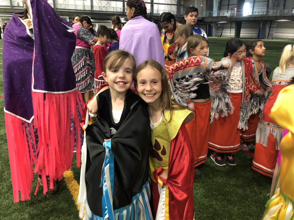 BelmontEcole's tweet photo. Belmont Pow wow Club at the 7oaks Divisional Pow Wow. What a wonderful experience! Merci to Mme Lane, Mme Beverley and our instructor Iroc for all of their work and dedication. @7OaksSchoolDiv https://t.co/X3MEfFbXEY