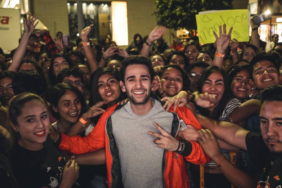 musicmandomx's tweet image. ¿Listas @comandersmty  y  @ComandersCDMX? 
¿En que ciudad quieren concierto? Mandenme tweets y usen el hashtag #MandoEn...  #MandoEnCDMX #MandoEnMonterrey