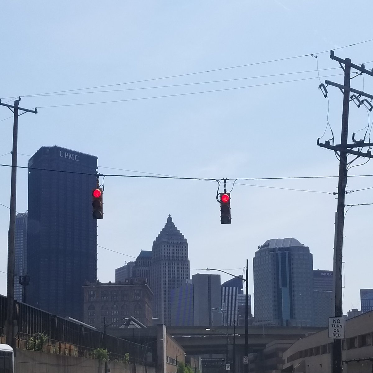 greenpariahTTV's tweet photo. Downtown #Pittsburgh! Taken from my apprenticeship school!
LIVE now at https://t.co/fZ6jPFkwAZ! #Destiny2 with @Wonderland_Mama!
#twitchstreamers #bungie #bearded #Merica #ironworker #greenpariah #beer #thirstythursday #vapelyfe #vapelife #vapedaily #snowwolf200w #supertankmini https://t.co/UF3l0R0RBa