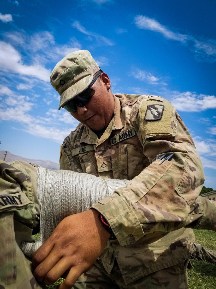 155ABCT's tweet image. #Soldiers with #155ABCT take part in a Combat Lifesaver Course at Fort Bliss, Texas, June 7, 2018. CLS instructs non-medical Servicemembers on emergency medical procedures with the purpose of reducing preventable deaths on the battlefield. #LightningFocus #Readiness #training