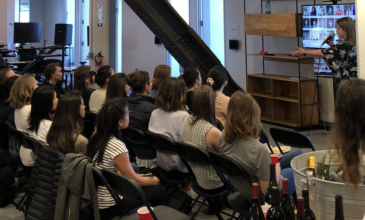 GirlGeekX's tweet photo. #OURSA18 case study / shout out for #BuildYourOwnClub by Jen Grant @LookerData @GirlGeekX Dinner - Catalyze women around you, affirm strengths & nominate each other for great things - pull each other up. https://t.co/oapTrSHFJC