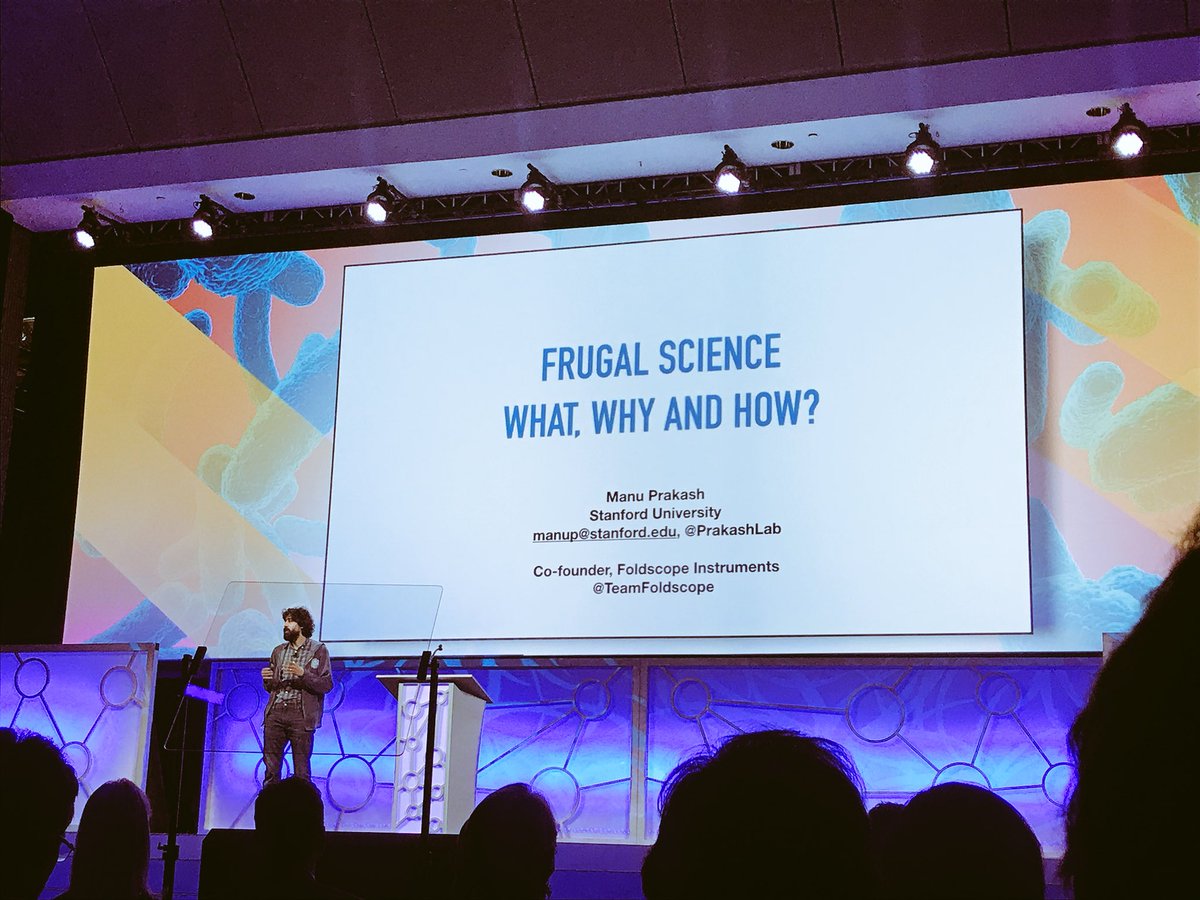 Inspirational talk #Curiosity-driven and #frugal science! From the maker of #foldoscope and #paperfuge, <a href="/PrakashLab/">PrakashLab</a> at #ASMMicrobe2018 with <a href="/hknbgc/">Hakan Bagci</a>. <a href="/ASMicrobiology/">ASM</a> <a href="/EPOCambridge/">EPOC</a> <a href="/JaideepPrabhu/">Jaideep Prabhu</a> <a href="/CamInfectDis/">Cambridge Infectious Diseases IRC</a>