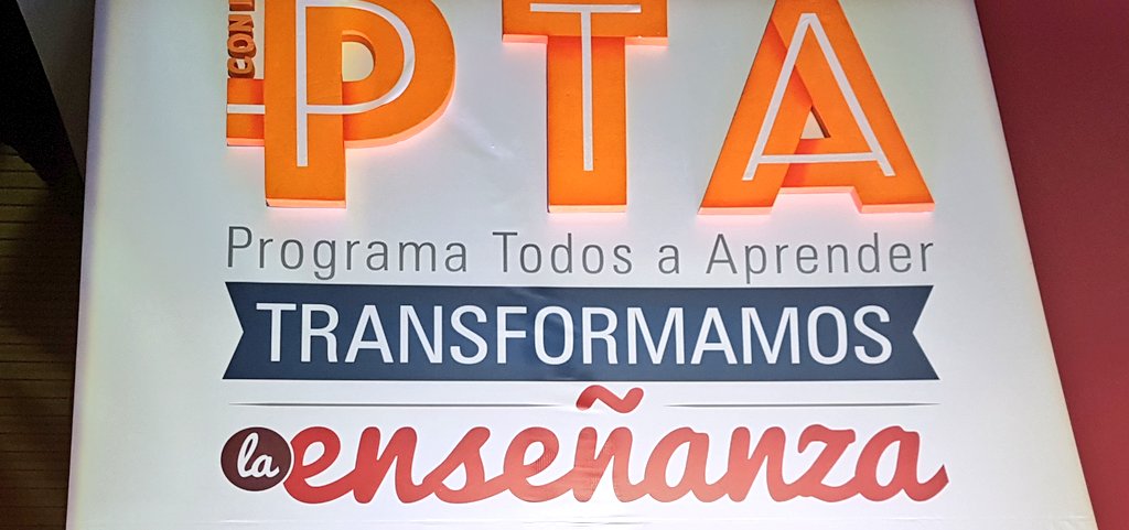 DIANAECHAVARRIA's tweet photo. @juliandezubiria  " enfocarse más en desarrollar el pensamiento crítico y la capacidad de argumentación de los estudiantes"  #PTATransforma https://t.co/rpqwzjGRoE