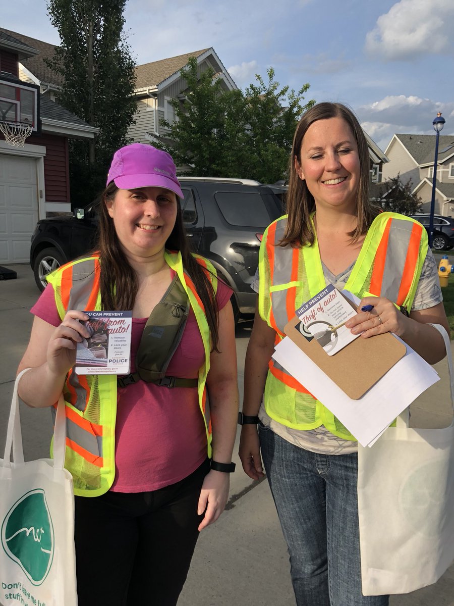 SummersideCL's tweet photo. Summerside Community League NOCC volunteers are out sharing valuable crime prevention tips with their neighbours. All it takes is a “NOCC” on the door! Interested in volunteering? Email safety@summersidecommunityleague.com to sign up for the next door knocking on June 21. https://t.co/cDWuiwFUQO