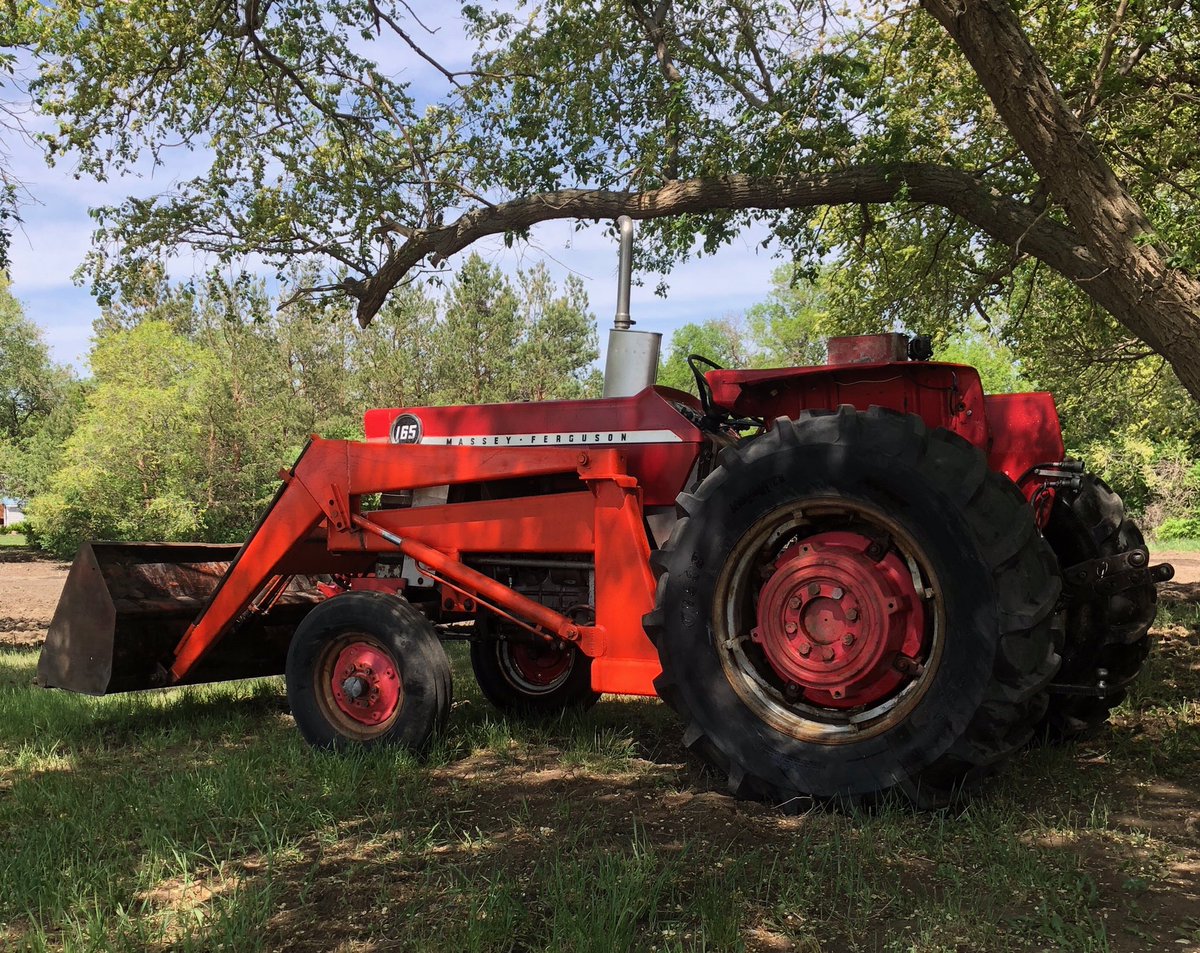 stacres's tweet photo. Quite a few pieces of history in this fundraiser consignment Auction! Sale starts at 10am on Saturday June 9,2018 ! #Ogema https://t.co/CJuaDuPgUY