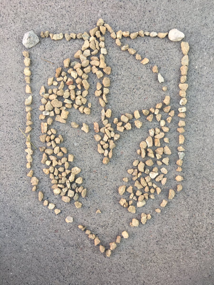 tyelenich's tweet photo. @TMobileArena watching @GoldenKnights game 5 from #ToshibaPlaza. My daughter, Jordyn, created this mosaic! Drove all night from Butte, MT to come here! #GoKnightsGo https://t.co/9THjsmpVq6