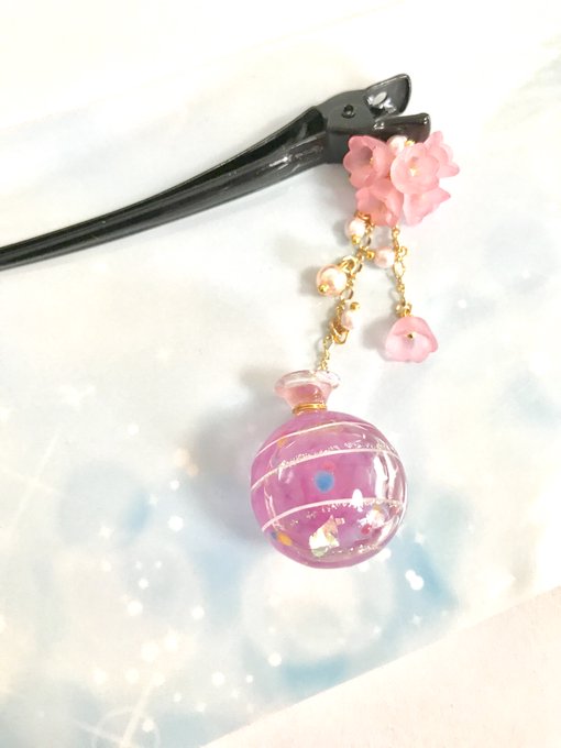 水入り水風船のtwitterイラスト検索結果