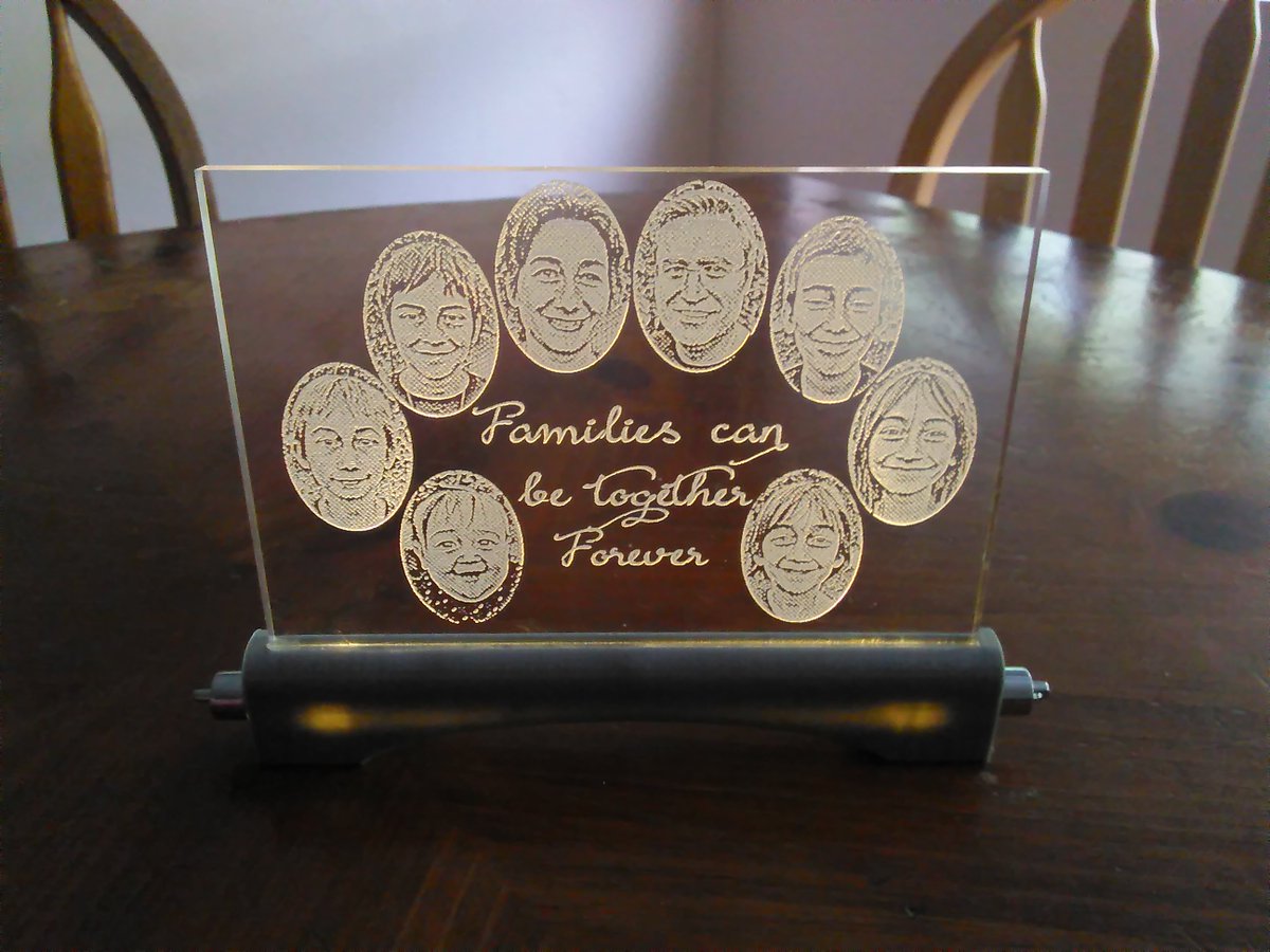 3DPProfessor's tweet photo. Thanks to @Dremel's #BAMF2018 both, my wife's mother's day gift got an upgrade with a lighted base. https://t.co/Glrd4S4Crp