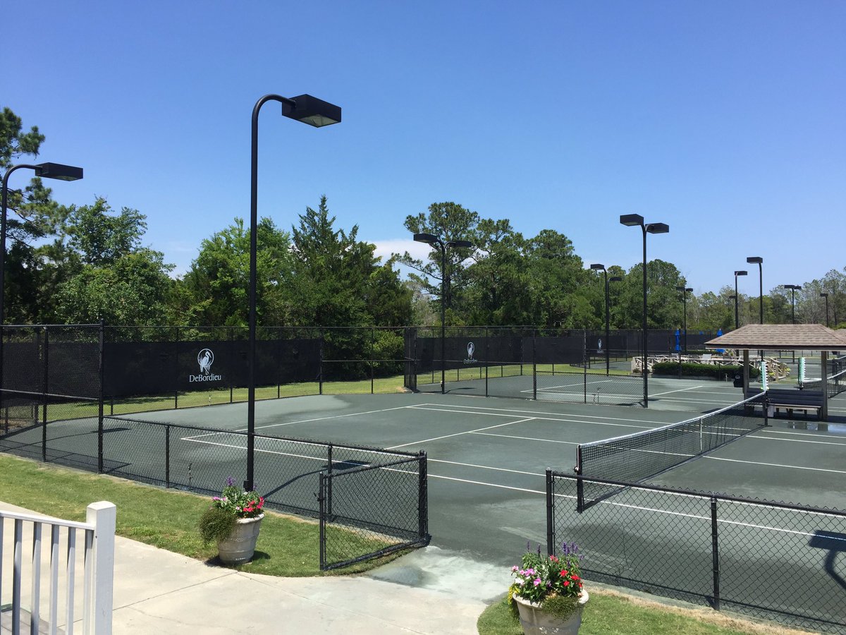 CoastalSC's tweet image. Met some great new clients today! If they buy at #DeBordieu Colony, one of biggest reasons will be the fab #Tennis Center!