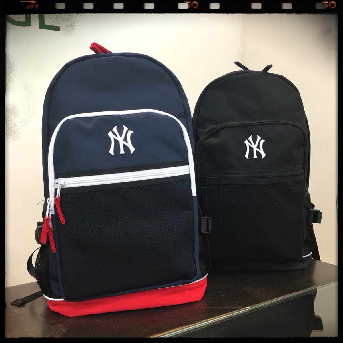 Rawedge 京橋店 A Twitter 機能性抜群のヤンキースリュックが入荷致しました 大容量30l 通勤や通学 アウトドアにもおすすめの リュックです 男女共に使えるデザインで お値段 3 900 税とかなりお買い得ですっ Rawedge 京橋 リュック 通学 ヤンキース