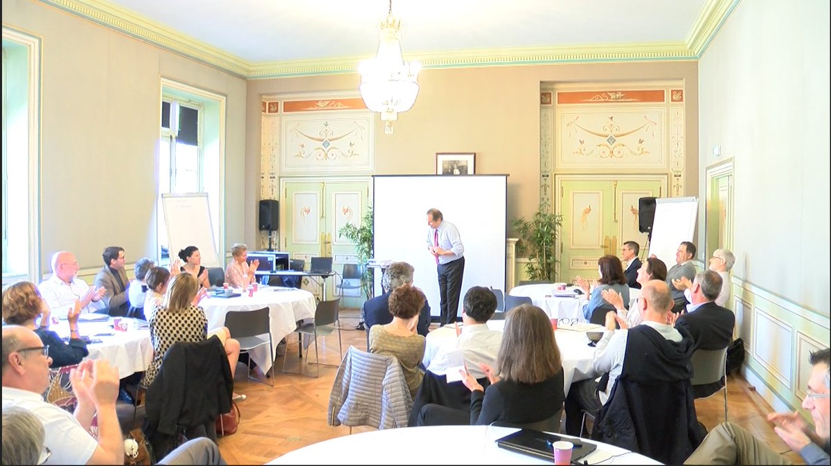 HCG_ManagerMax's tweet image. Un grand moment de #reconnaissance et d'#enthousiasme avec les #managers de la #DirectiondesInterventions d'#Orange pour lancer leur séminaire.
Merci à #PatrickSquizzato, à @EdwigeTouzey et à toute l'équipe pour leur accueil chaleureux.