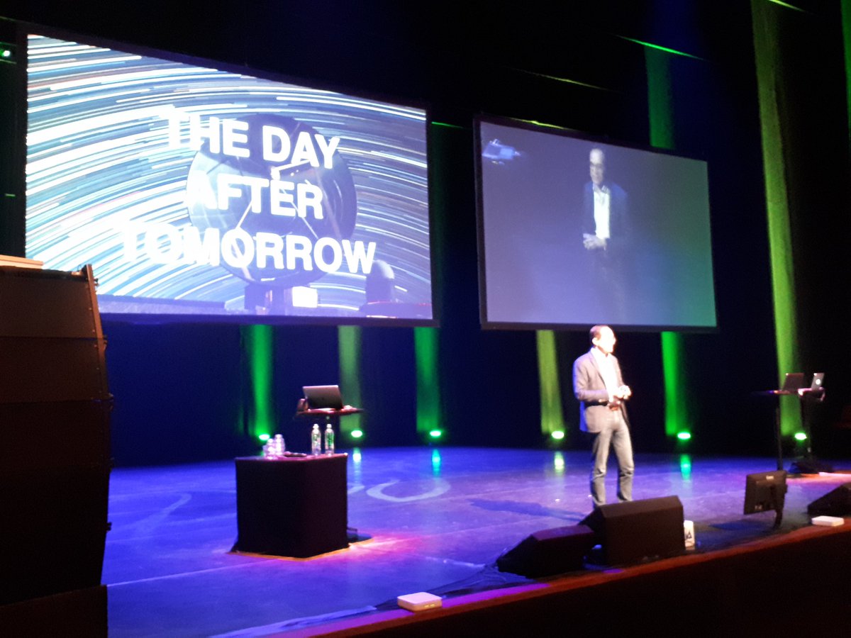 IIANederland's tweet photo. #iiacongres #peterhinssen start kritisch "zijn jullie nog wel relevant?" Een open vraag aan de #internalauditors bij het @iiacongres https://t.co/zJIxIFYpjT