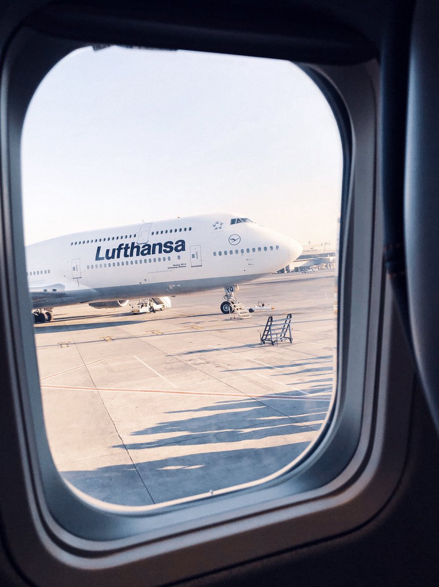 JeffSiepman's tweet image. Being a pilot must be amazing, the view they must get from upfront must be out of this world. This is why I LOVE having a window seat. 

#WindowSeatViews