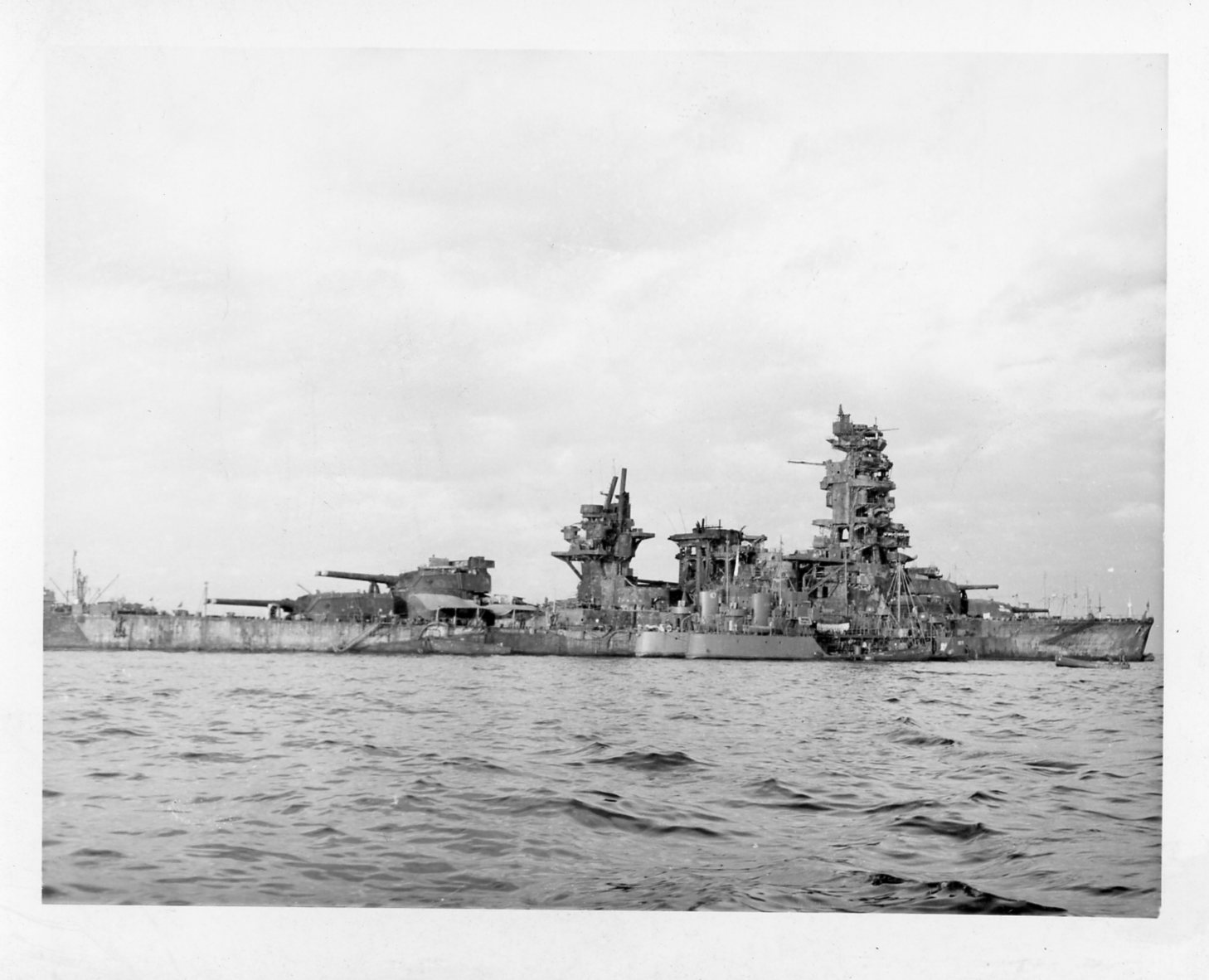 ◇山本五十六 軍艦長門での記念写真-