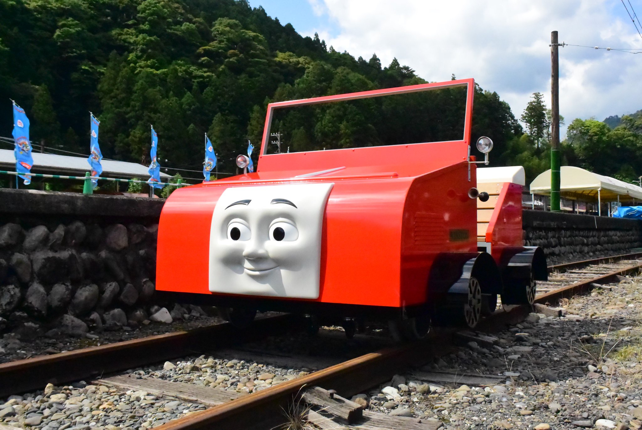 DfJ935wWAAAiFo3.jpg:large
