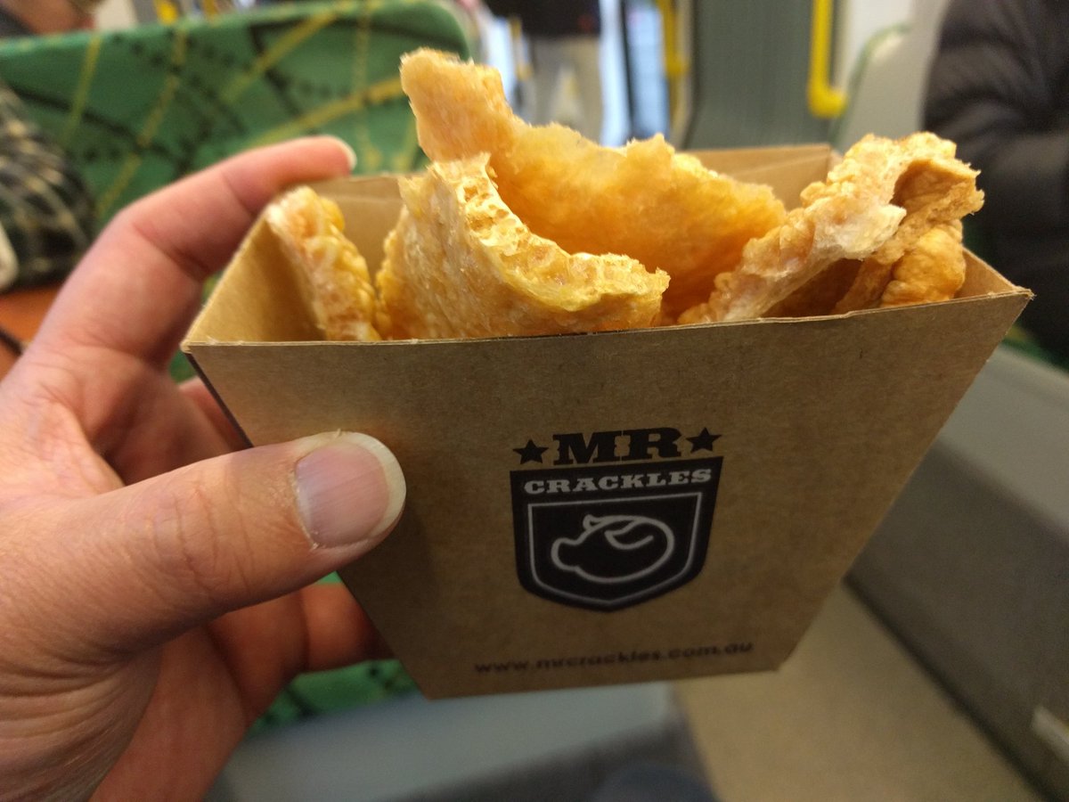 facestuffing's tweet photo. Pork crackling is the ideal post-secondary snack https://t.co/c5zEeZiIrx