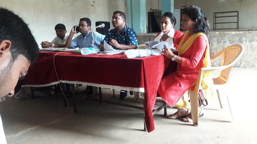 SwachhAngul's tweet photo. SBM-G review meeting taken by BDO sir at Pallahada block. #SwachhBharat #zsbp @swachhbharat @sbmodisha @tatatrusts @angul_dm @PRDeptOdisha @odisha_zsbp @Sbmzsbp https://t.co/RA3OLnxMf5