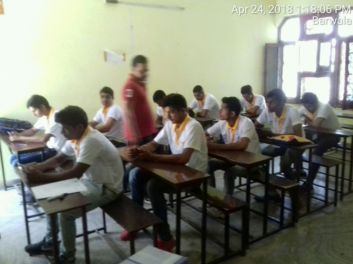 Studymatrix001's tweet photo. SMKVK BARWALA- ANIMAL HEALTH WORKER ( CLASS ASSIGNMENT) 

#smkvk #smkvkbarwala #yuvaumang #skillindia #studymatrix https://t.co/wiCqk3OqBf