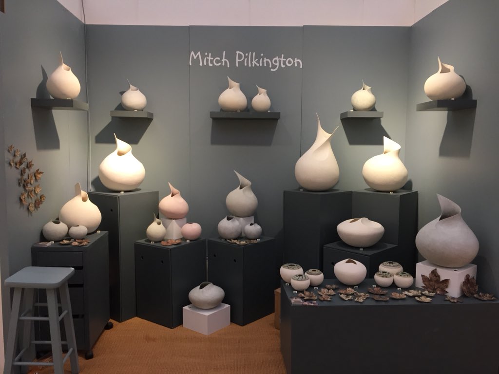 MitchCeramics's tweet photo. All set up ready for the lovely people at The Contemporary Craft Festival here in Bovey Tracey this weekend!
@CraftFestival @echobeachart #craftfestival #sculpturalceramics #ceramicart #madebyhand #largevessel #contemporaryceramics #ceramicsculpture https://t.co/hO0D8Jd30U