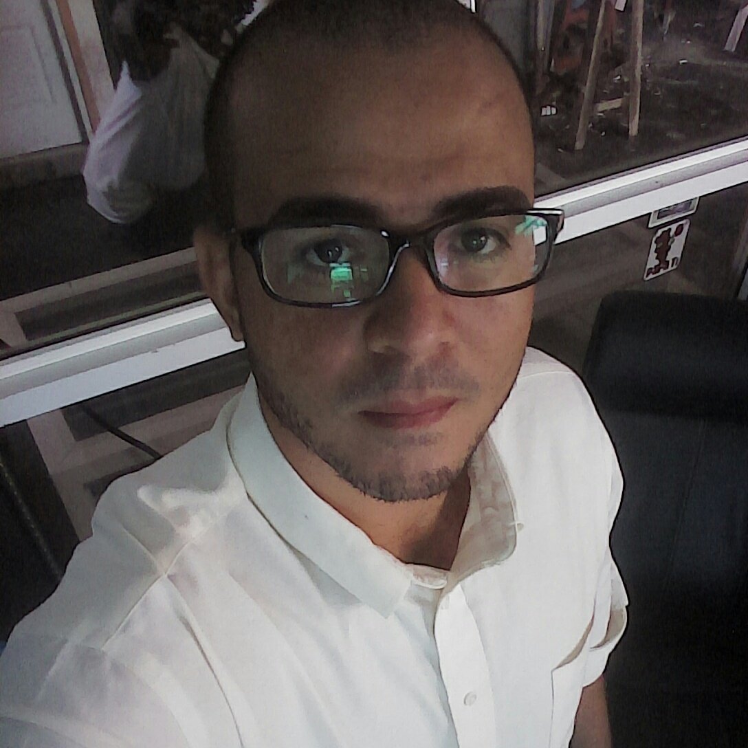 Sergiomenuel's tweet photo. #NuevaFotoDePerfil https://t.co/CuNyd9YG4R