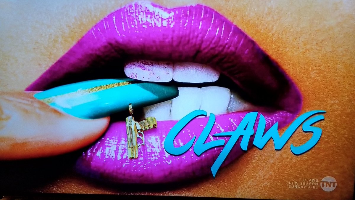 steventeaster's tweet photo. #tnt #claws
Hap #ThrowbackThursday #ThursdayThoughts  Congratulations to the #graduatingclass2018  May your future be bright, cheers blessings respect #ONELOVE https://t.co/kxRUHdvoyD