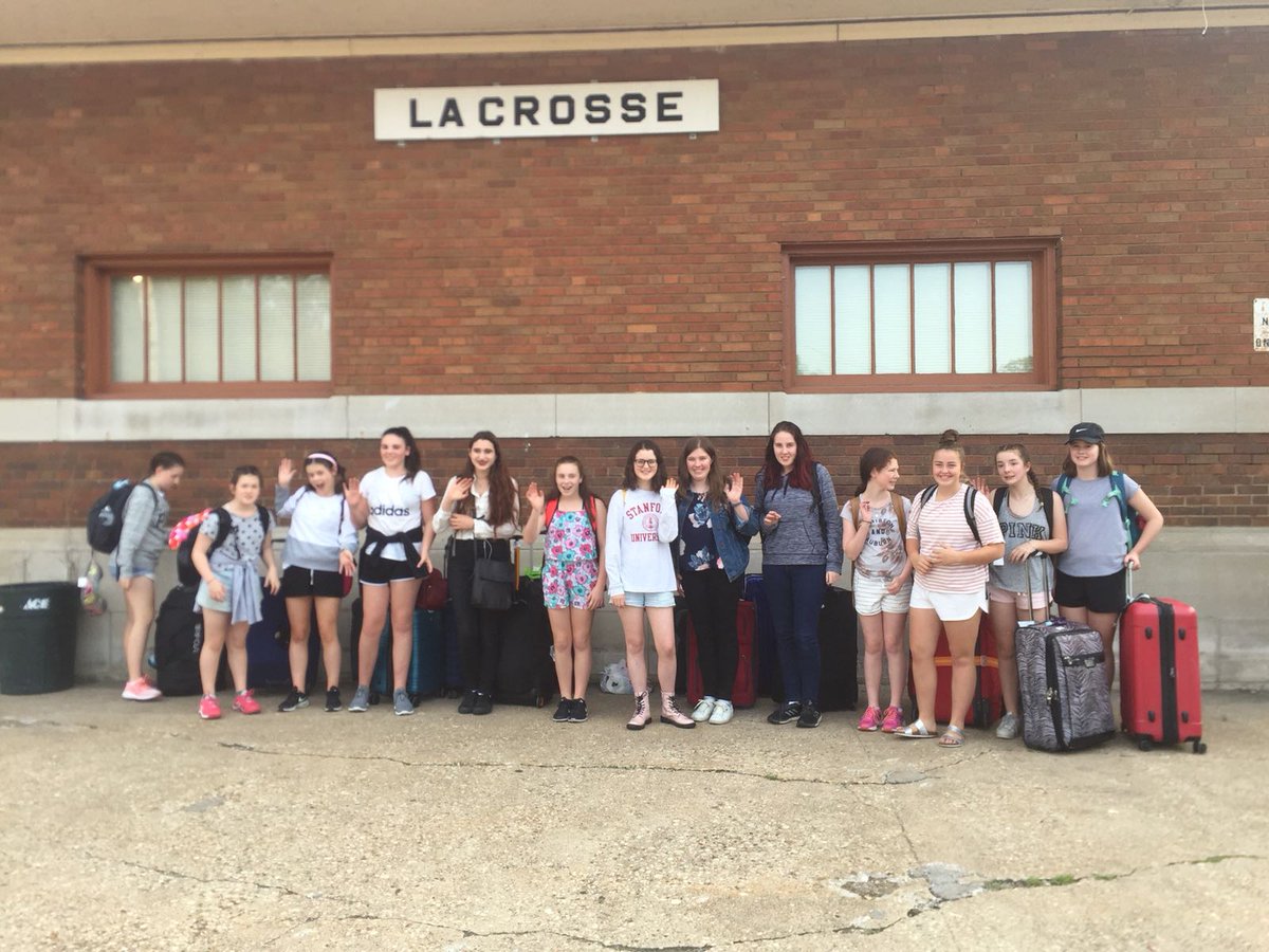 GregPearceNZ's tweet image. Heads up La Crosse - the #SelwynHouse current and old girls arrive! #fpspi